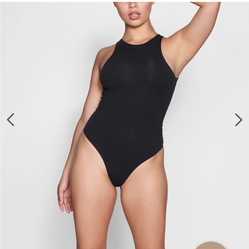 SKIMS Fits Everybody High Neck Bodysuit NWT ONYX Size SMALL (BS-BST-0232)